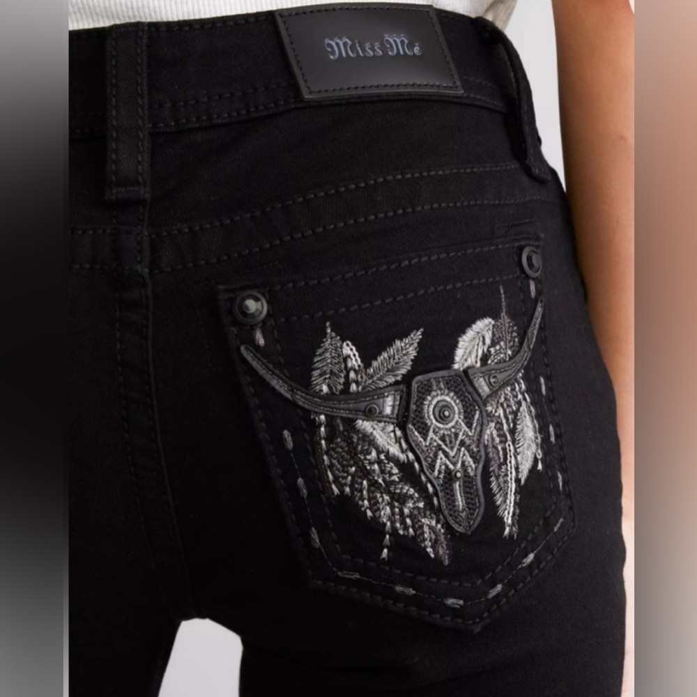 Miss Me Jeans Size 23/31 Bootcut Worn Once